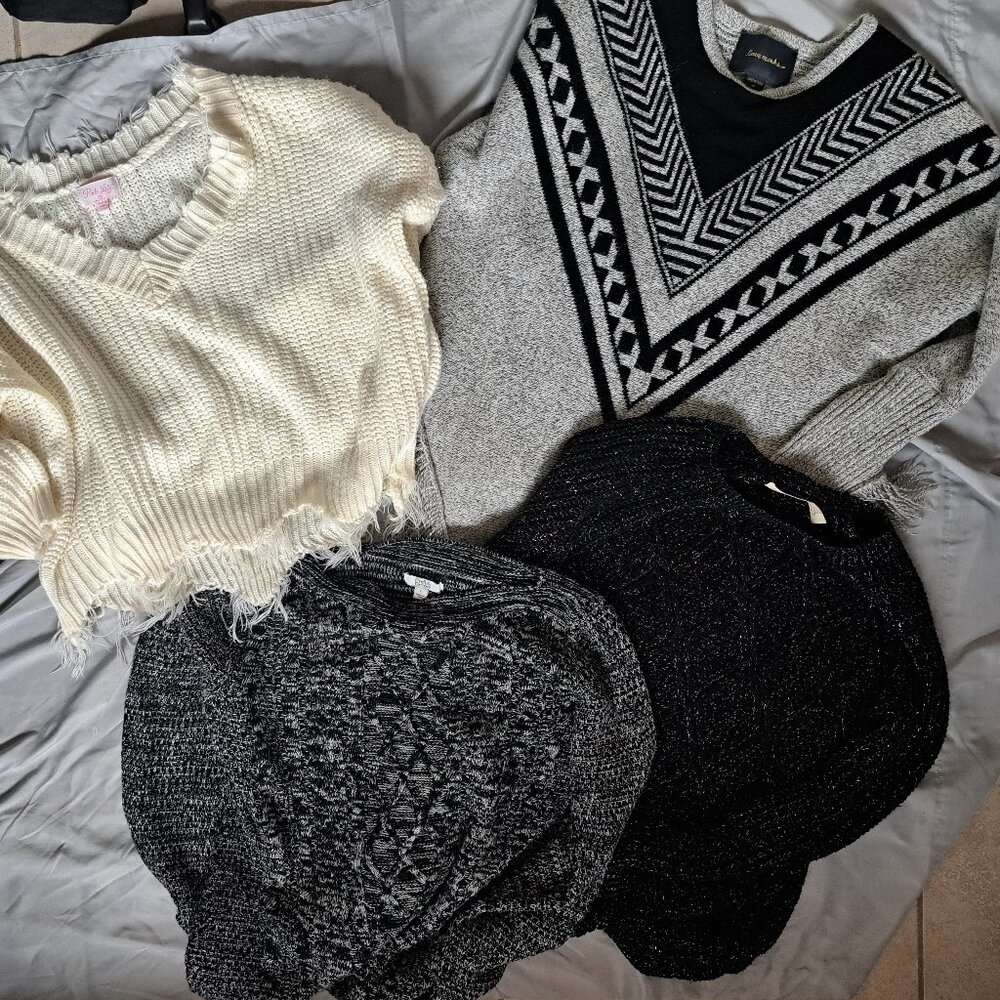Women's Sweater Lot